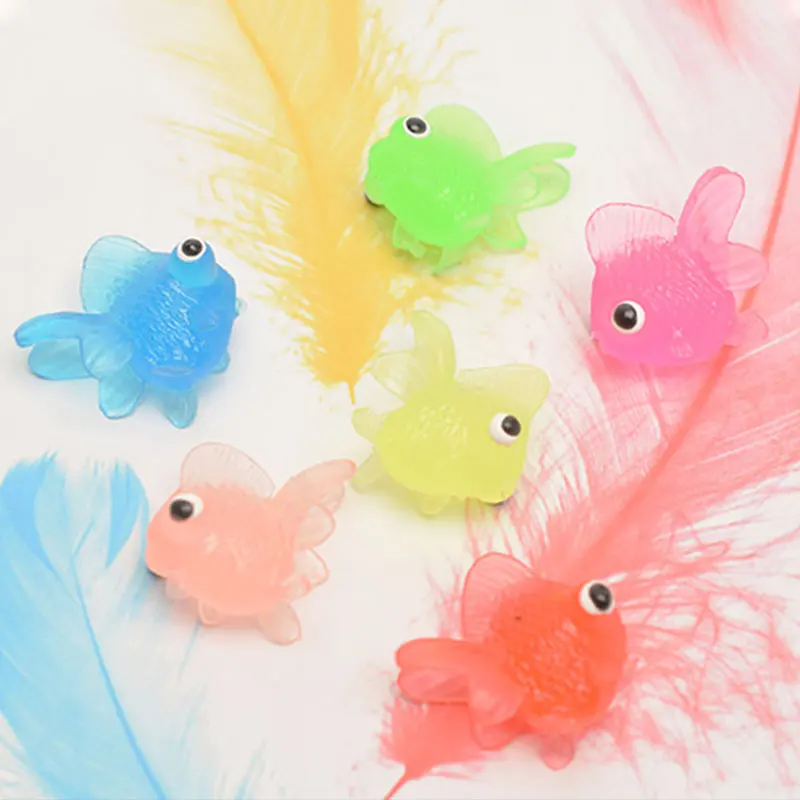 Фото 10 шт./лот мягкая резиновая Золотая рыбка детские игрушки для ванной пластиковая