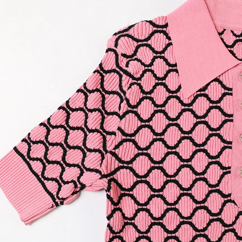 

2020 Fashion Runway Knitted Tops T Shirt Summer Women Turn-down Collar Short Sleeve Plaid T-Shirt Femme Tees Female Knitwear