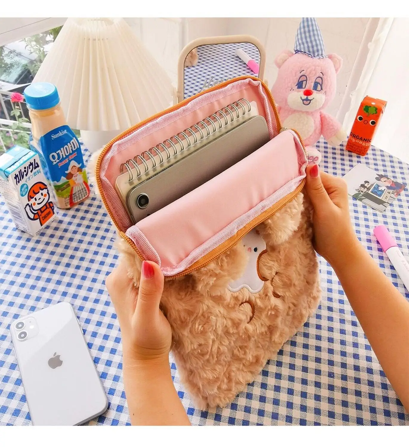 

2021 New Milkjoy Cartoon Bear Handbag 10.5 11inch Mac ipad Case Holder Cute Korea Fashion IPad Bags Cotton Soft Travel Business