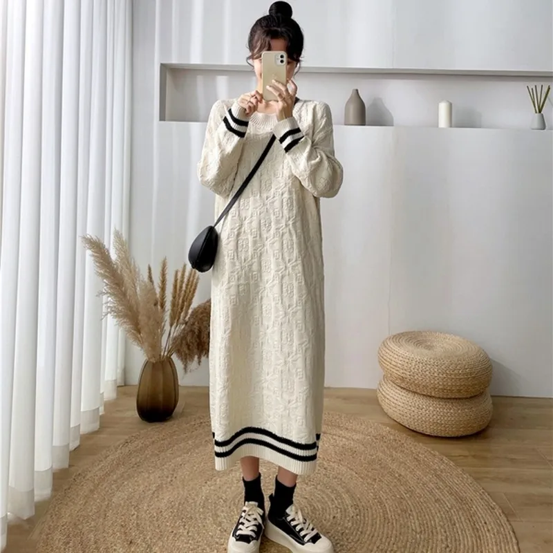 

Осень-зима 2021, модное повседневное женское длинное свободное вязаное платье в полоску, платье-свитер