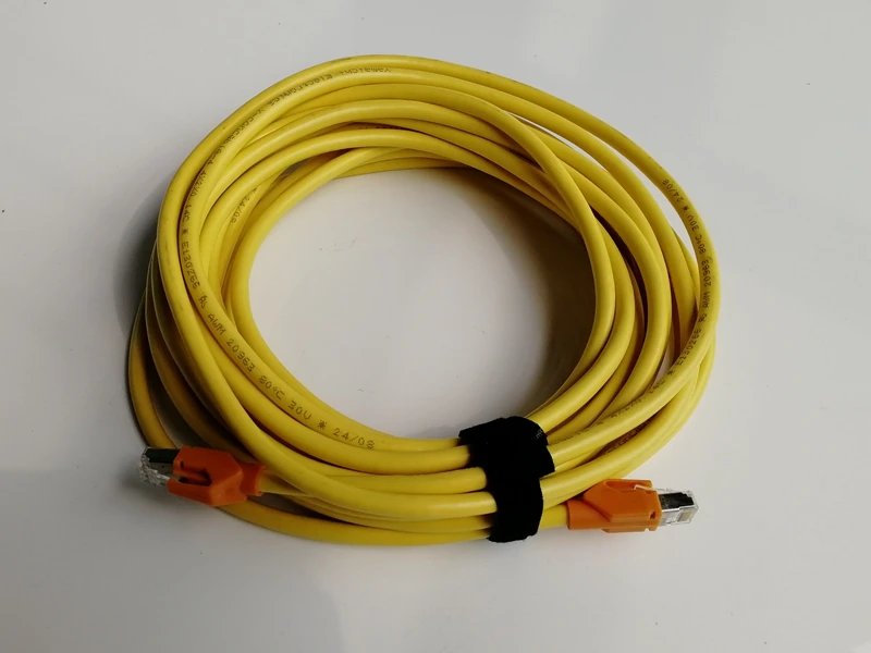 Соединительный кабель желтый для локальной сети