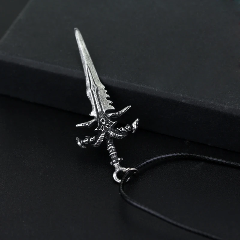 WOW World Of Warcraft ожерелье в стиле панк, готика Frostmourne подвески в форме меча ожерелье Espada оружие игра ожерелье тема ювелирные изделия N35