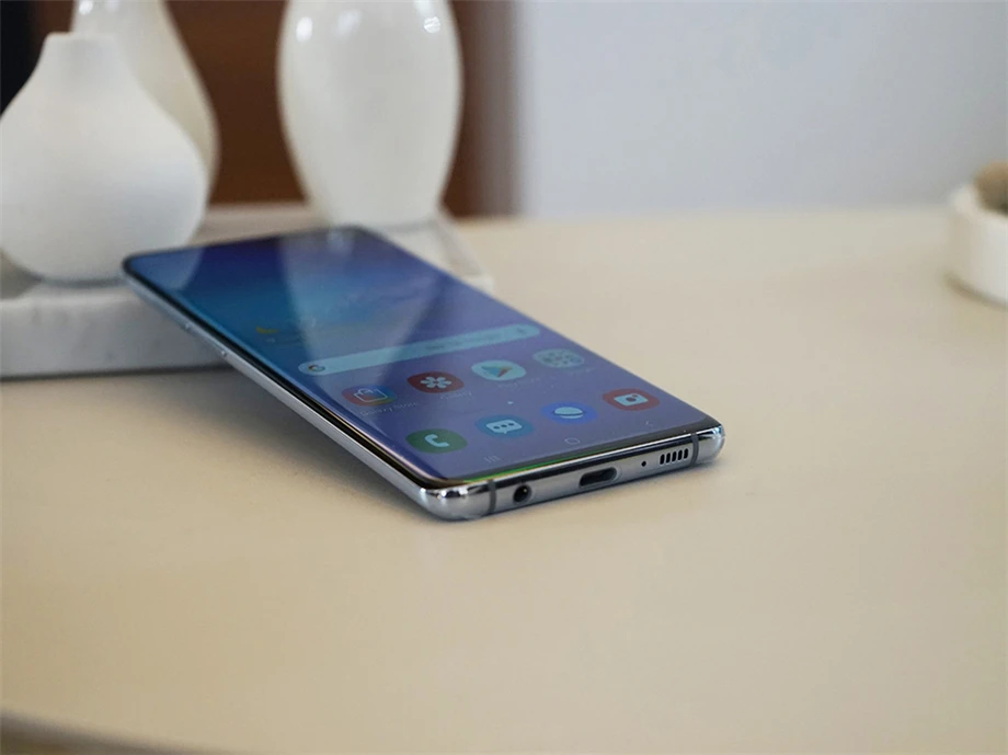 Samsung Galaxy S10 Plus S10+ G975F Android Мобильный Восьмиядерный Exynos 9820 8 Гб ram 128 ГБ rom 6," 5 камер NFC 4100 мАч