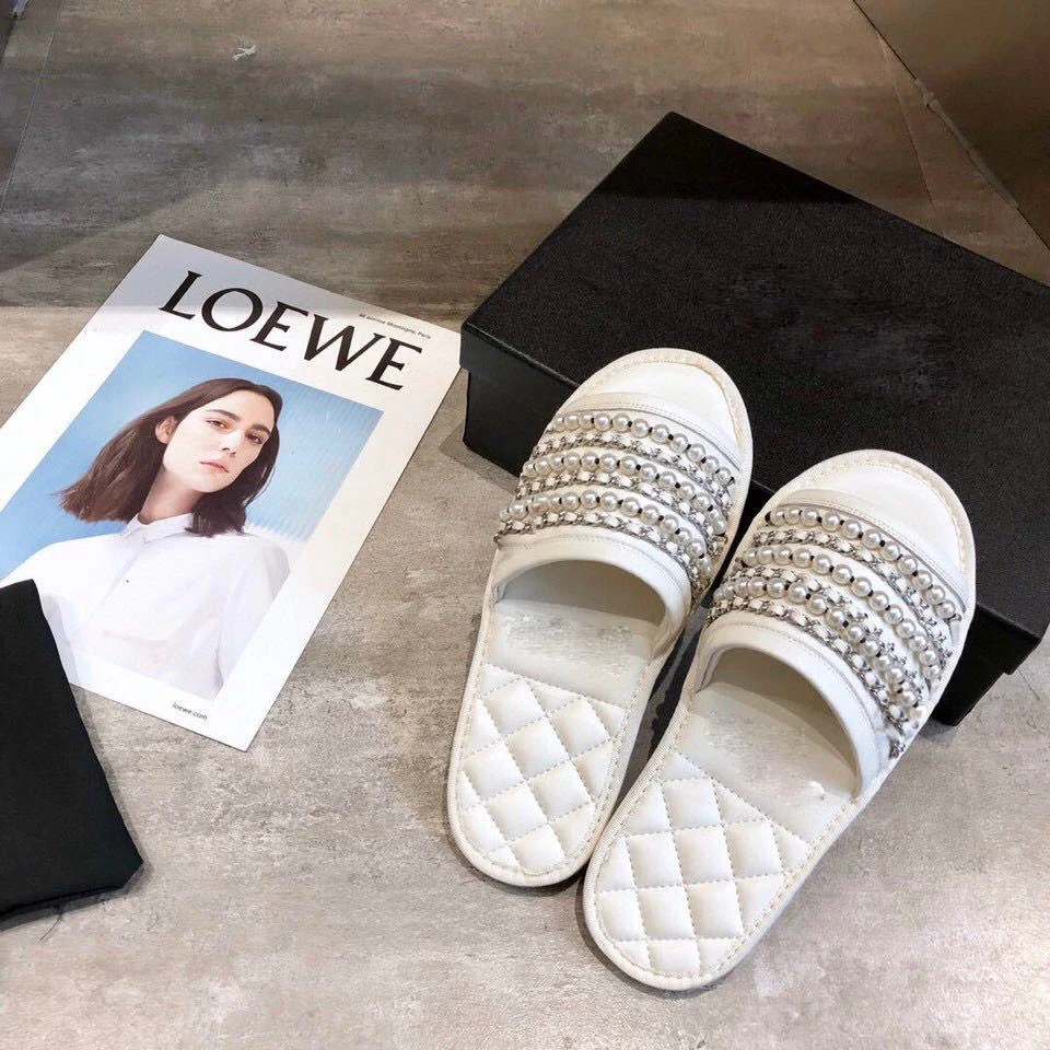 

Women Slippers Woman Chain Slides Ladies Outside Shoes Girls Pearl Flats Female Black Brand Slides Real Leather Zapatos De Mujer