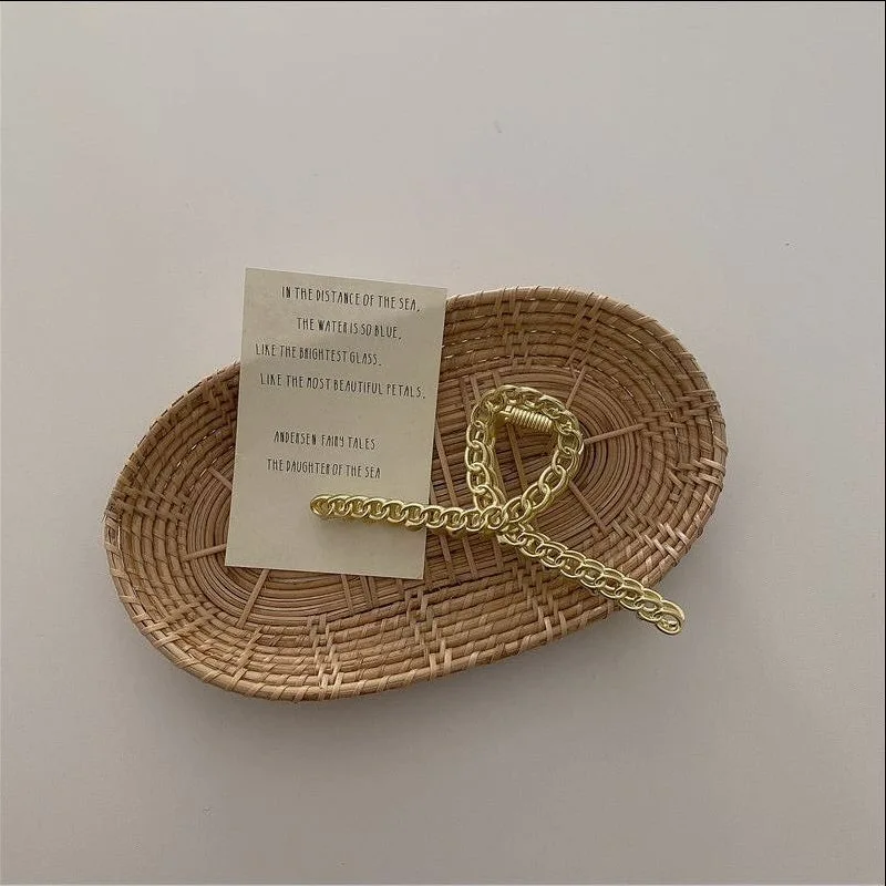 

Summer Autumn Vintage Bangs Hairpin Geometric Chain Cross Hair Claws Rectangle Acrylic Hair Clip For Women Sweet Accessories