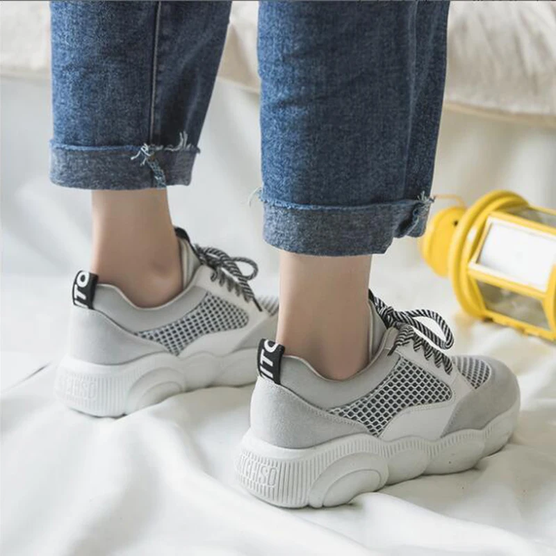 Новые осенние сетчатые женские кроссовки на платформе с милым медведем Модные