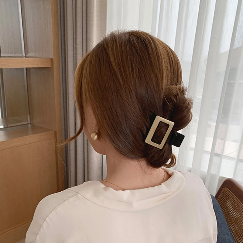 

2020 Korean INS Rectangle Transparent Acrylic Hair Clips Girls Black White Hairpins Crab Claws Clamp Hair Accessories for Women