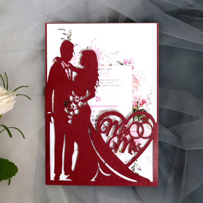 

(100 pieces/lot) Laser Cut Bride Groom Wedding Invitation Card Customized Print Mr Mrs Love Heart Greeting Card For Party IC155