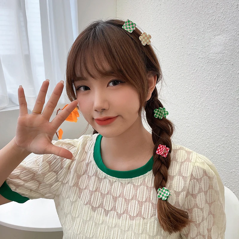 

Мини симпатичные пластиковые заколки для волос в клетку с цветочным рисунком, модные геометрические аксессуары для волос, головной убор дл...