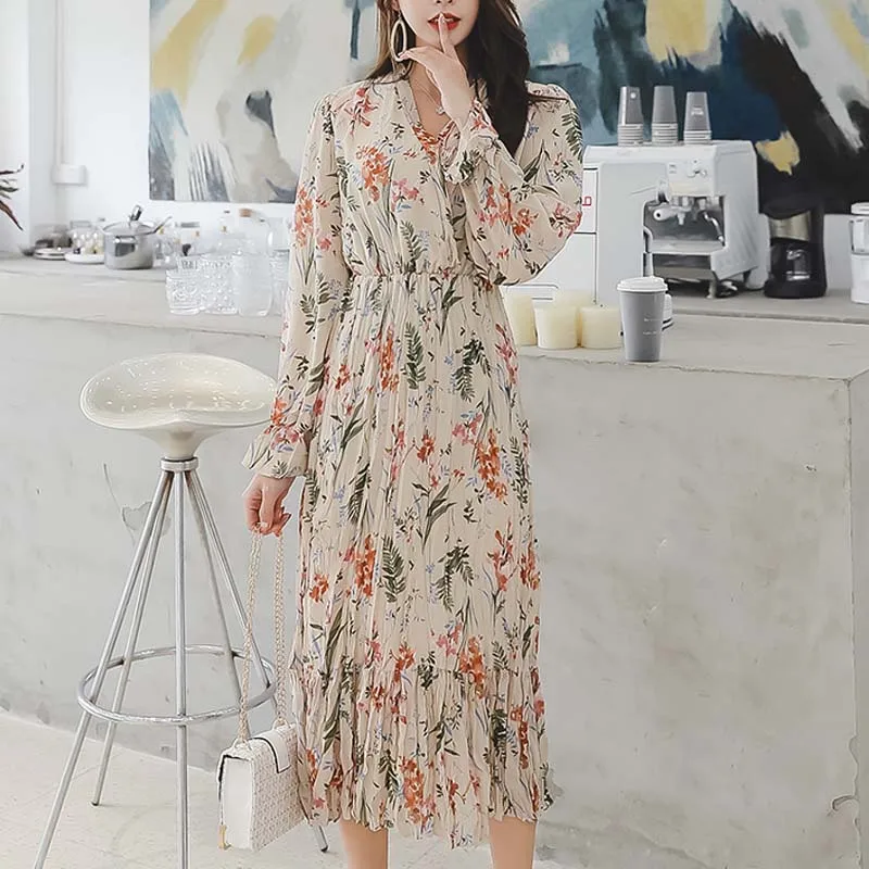 Женское платье-трапеция с принтом черно-белое элегантное офисное платье