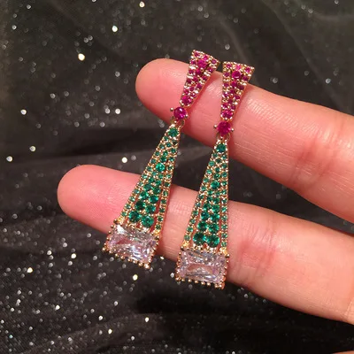 

Green triangle earrings long simple and elegant atmosphere S925 silver needle contrast color rose geometric tassel