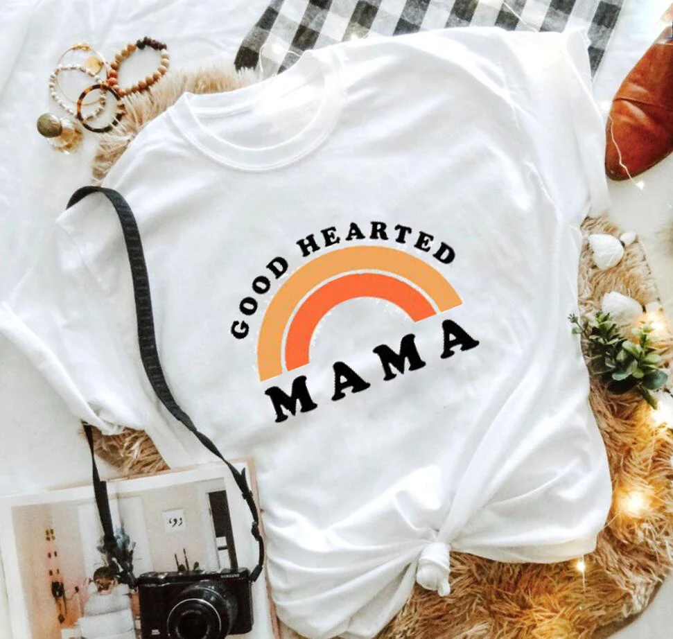 Фото Женская футболка с принтом Good Hearted Mama|Футболки| |