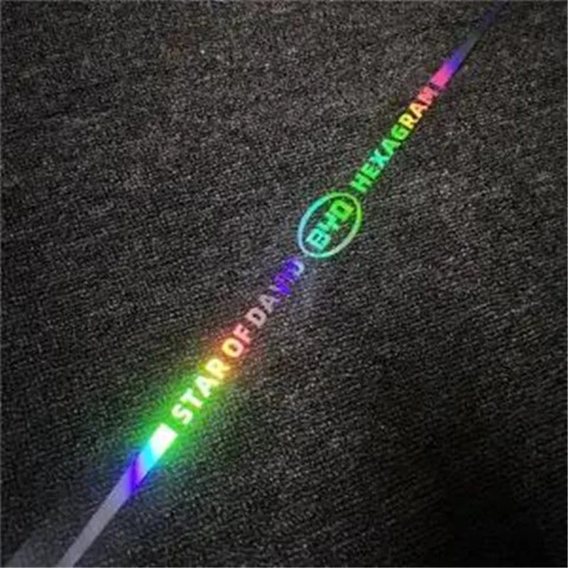 Светоотражающая наклейка с эмблемой автомобиля декоративная на весь корпус для