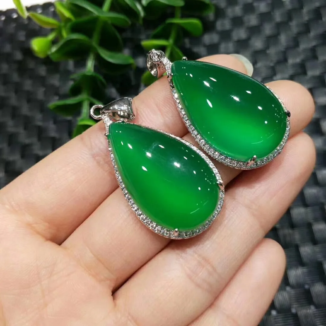 Wholesale New Natural Ice Kind Emperor Green Agate Pendant 925 Silver Inlaid Chalcedony Drop Pendant Women&#39;s Necklace Sweater Ch