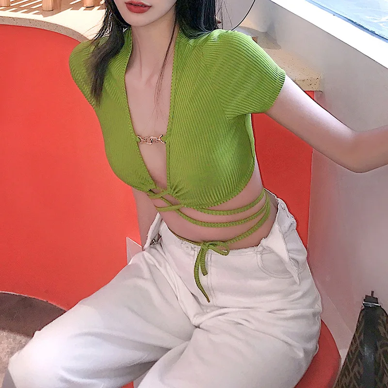 

Blouse Ladies Solid Color T-Shirt Sexy Irregular Bandage Chain V-Neck Short Sleeve Slim Casual Top Beach Street Clothing Clothes