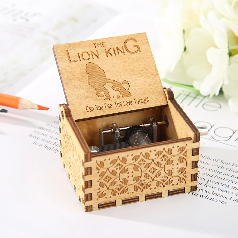 

Antique Carved Lion King Music Box Hand Cranked Wooden Musical Christmas Birthday Gift Home Decoration