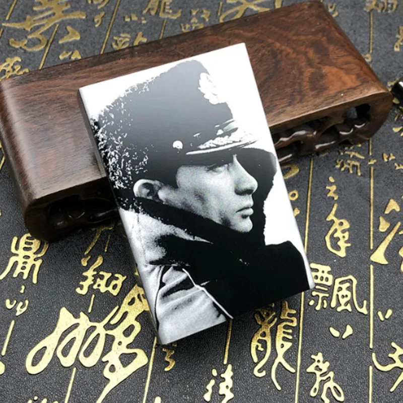 Удерживайте один пакет 20 портсигар сплав Сталин слайд советской истории сигарет