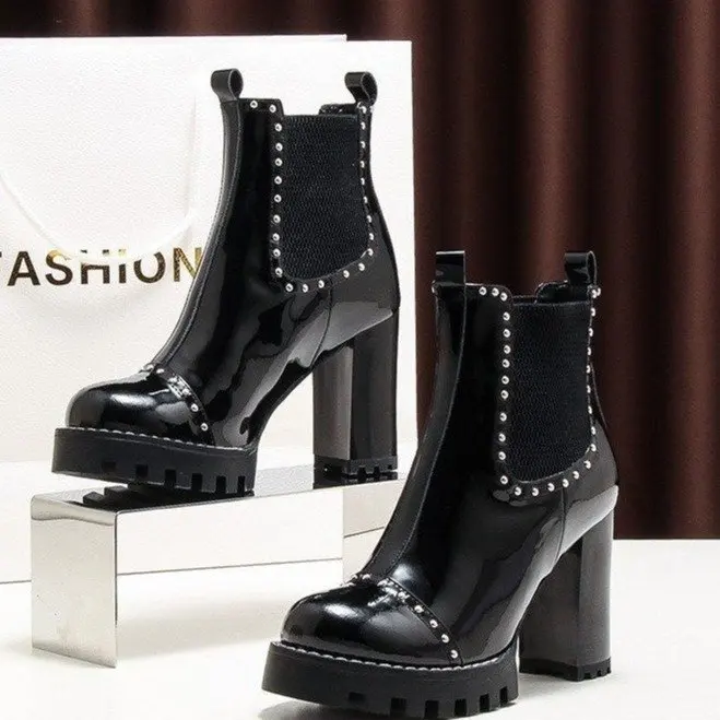 

Женские ботинки с круглым носком, на платформе и высоком каблуке