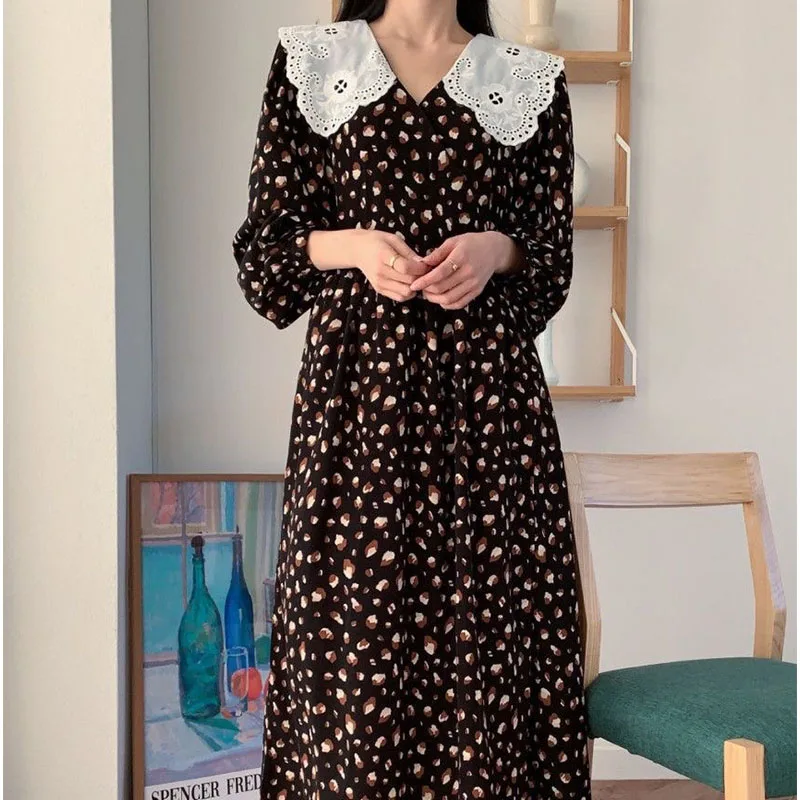 

2021 spring new leopard print doll collar dress