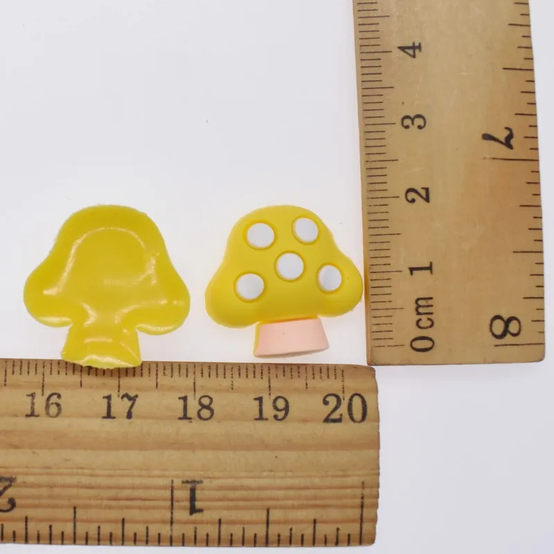 10 Pcs Half 3D Red/Pink/Yellow Mushroom Kids DIY Soft Ornaments Fit Skirts/T shirts/Outfit/Pants Jewelery Decorations Patches |