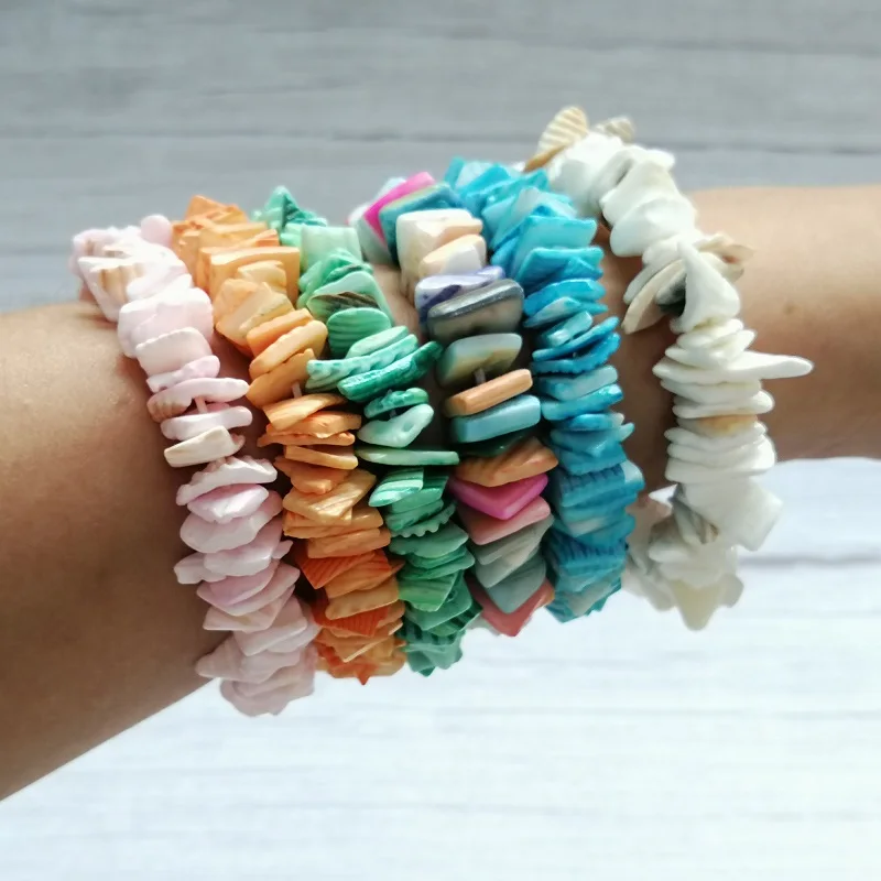 

ZWPON Tropical Natural Shell Bangles Mop Beads Charm Elastic Dyed Shell Puka Cluster Bracelets Sandbeach Jewelry Wholesale