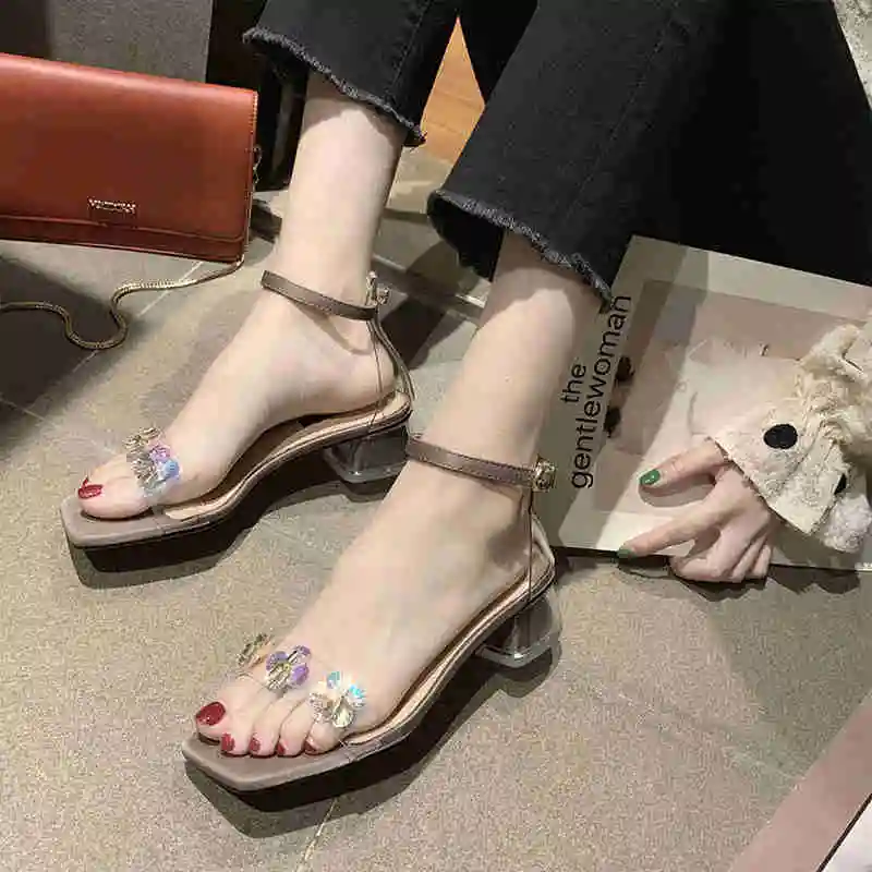 

2021 Summer Rhinestone Sandals Clear Heels Pvc Shoes Buckle Strap Med Suit Female Beige All-Match Fashion Outside Plastic Medium