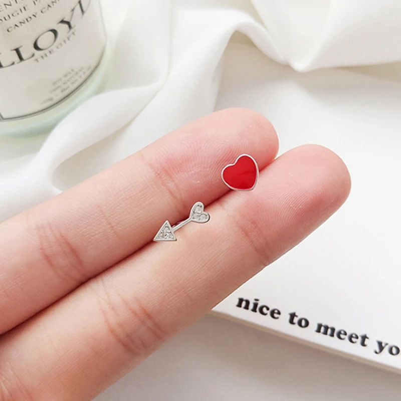 Серебряный цвет простое красное сердце стрелы серьги гвоздики для женщин