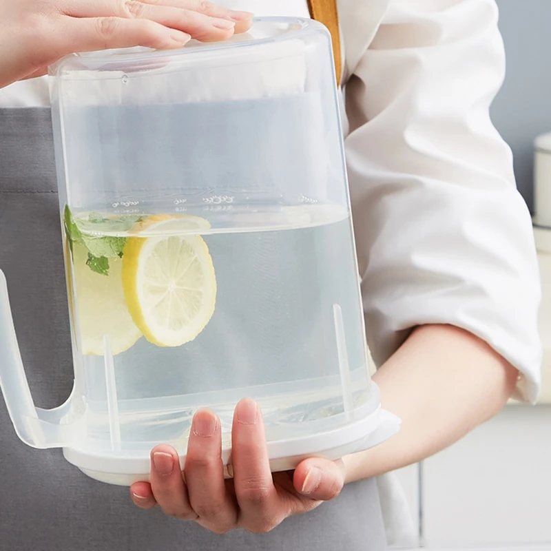 

Environmental PP Pitcher with Handle and Lid Handmade Water Jug for Hot and Cold Water Ice Lemon Tea and Juice Beverages