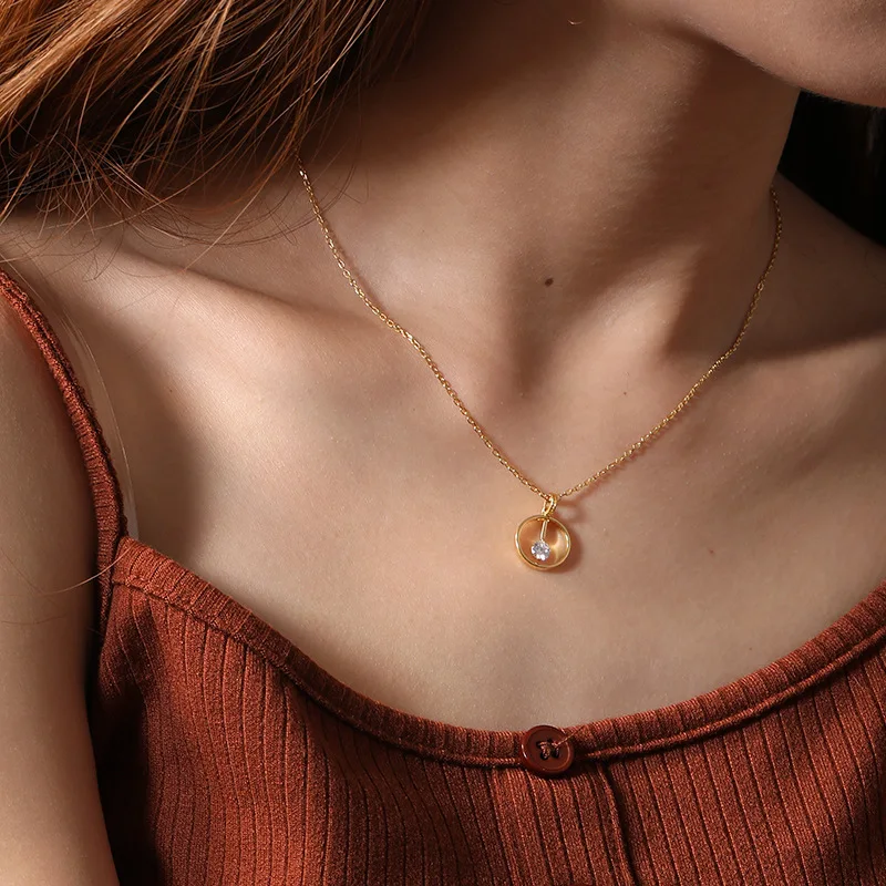 

Zirconia in Hoop Pendant Necklaces S925 Sterling Silver Ring Pendant Female Korean Temperament Link Chain Micro-inlay Jewelry