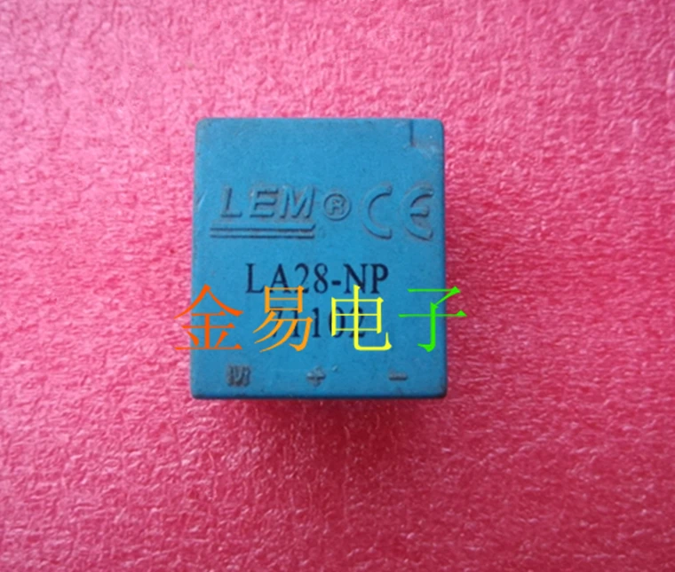 

Бывший в употреблении не новый оригинальный датчик тока LEM, фототрансформатор тока LA 28-NP