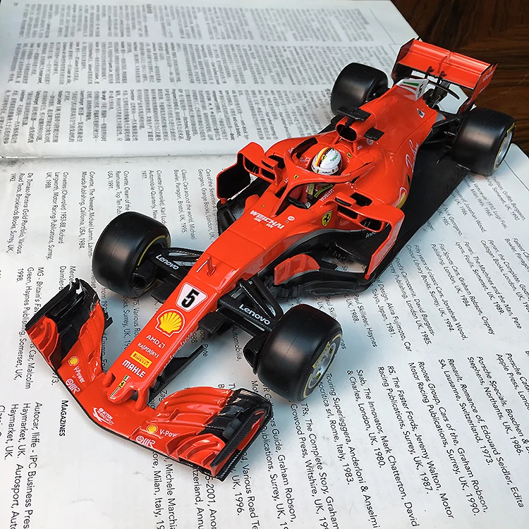 Модель Bburago 1:1 1/18 2018 Ferrari SF71 H Vettel No5 Формула 1 F1 гоночный автомобиль Транспортное
