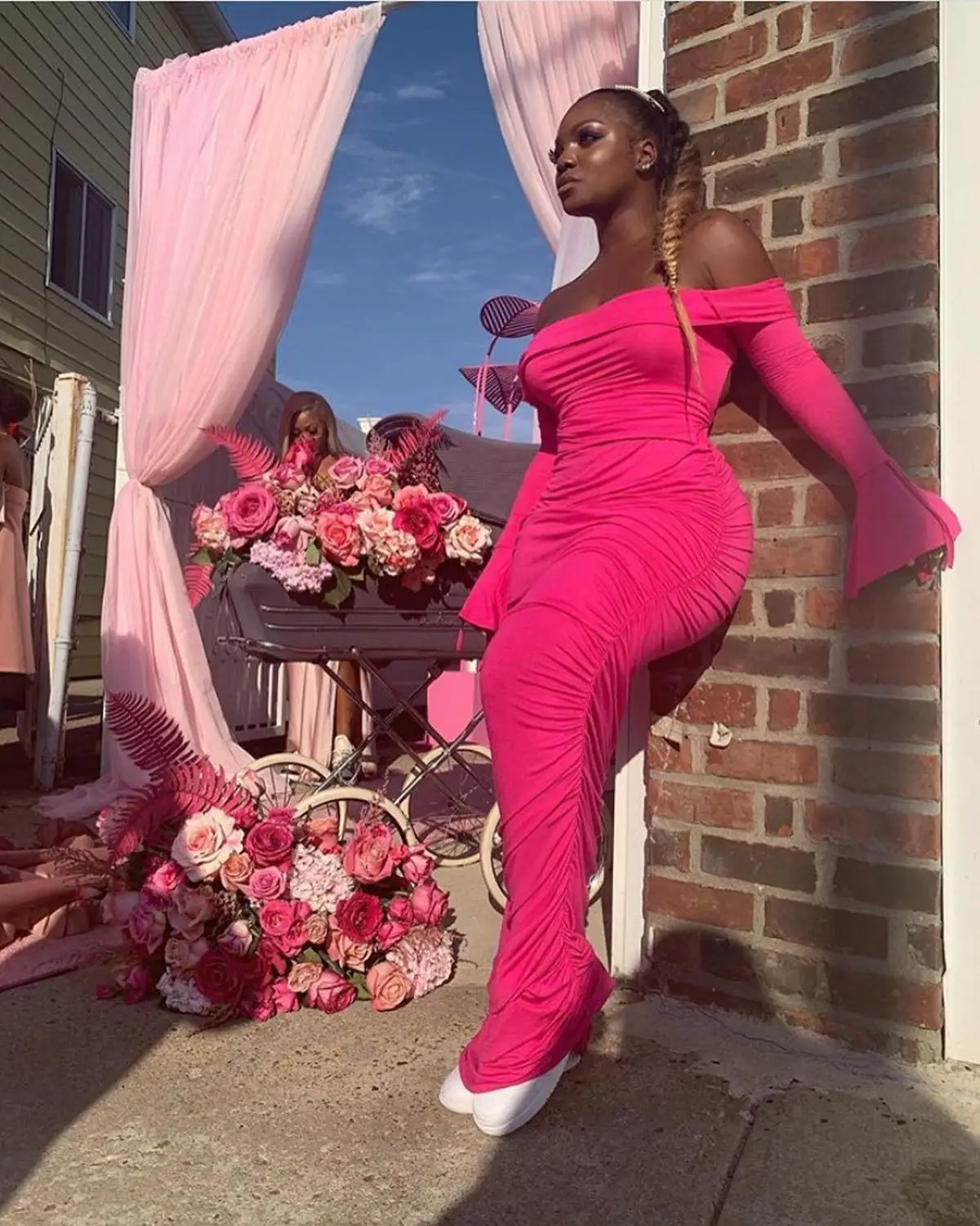 Сексуальный комплект из двух предметов с открытой спиной на шнуровке элегантный