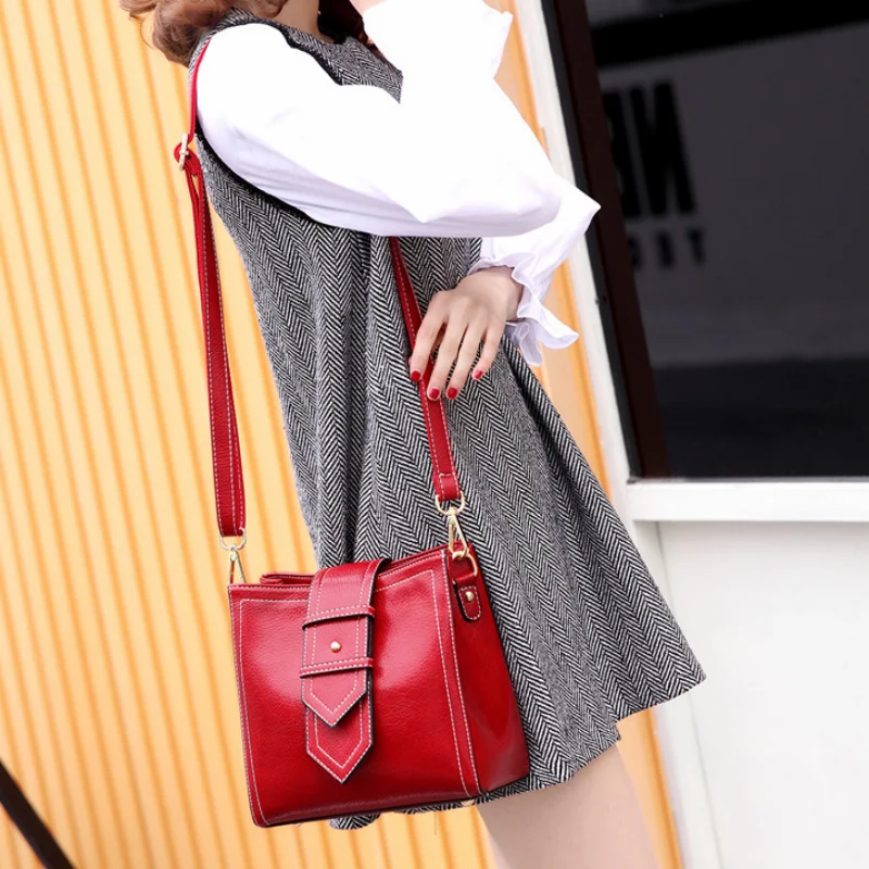 

2021 Contracted Design Bags Stylish Retro Ladies Shoulder Bag Soft Texture Portable Slanting With Large Capacity Cross Bag