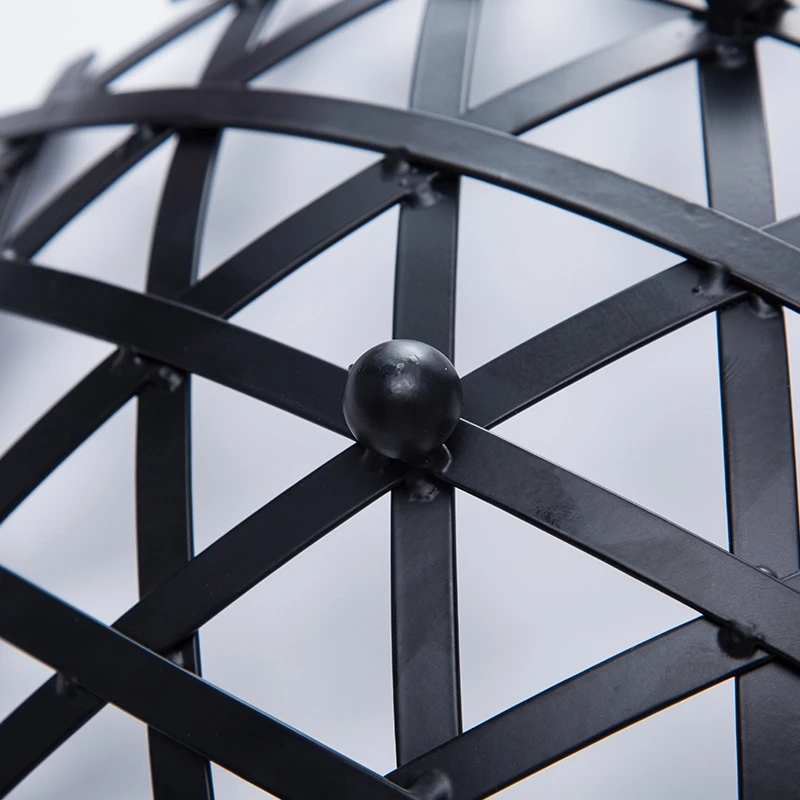 

Creative Nordic Wrought Iron Fruit Basket Simple Drain Hollow Snack Storage Tray Fruit Vegetable Storage Holder