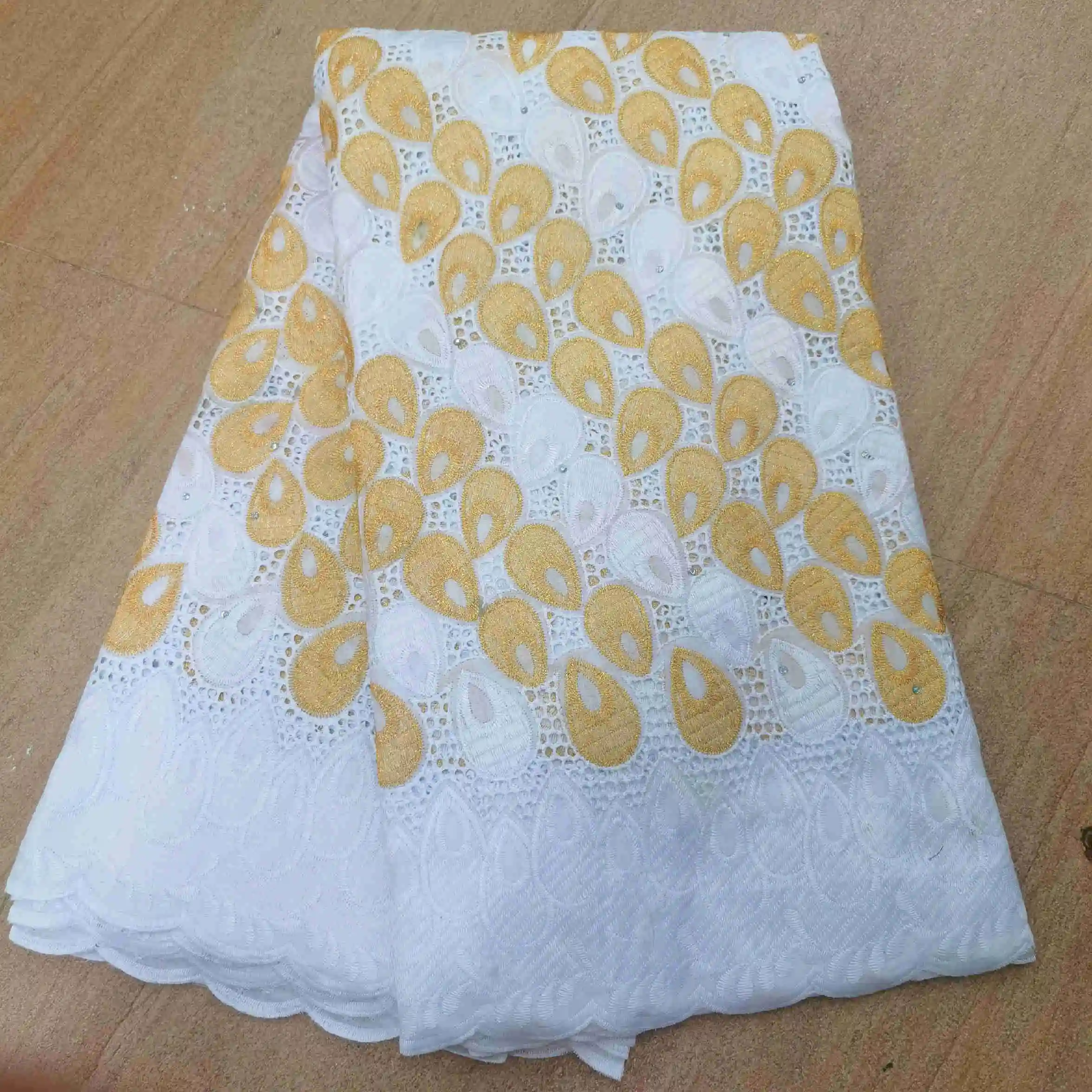 

Newest Multicolor Nigerian African Cotton Lace Fabric 2020 Cheap High Quality Swiss Voile Lace Punch Cotton For Wedding Dress HL