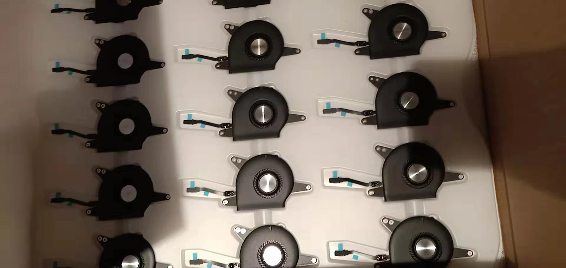 

A1932 CPU Cooling Fan 923-02438 for Macbook air a1932 fan set