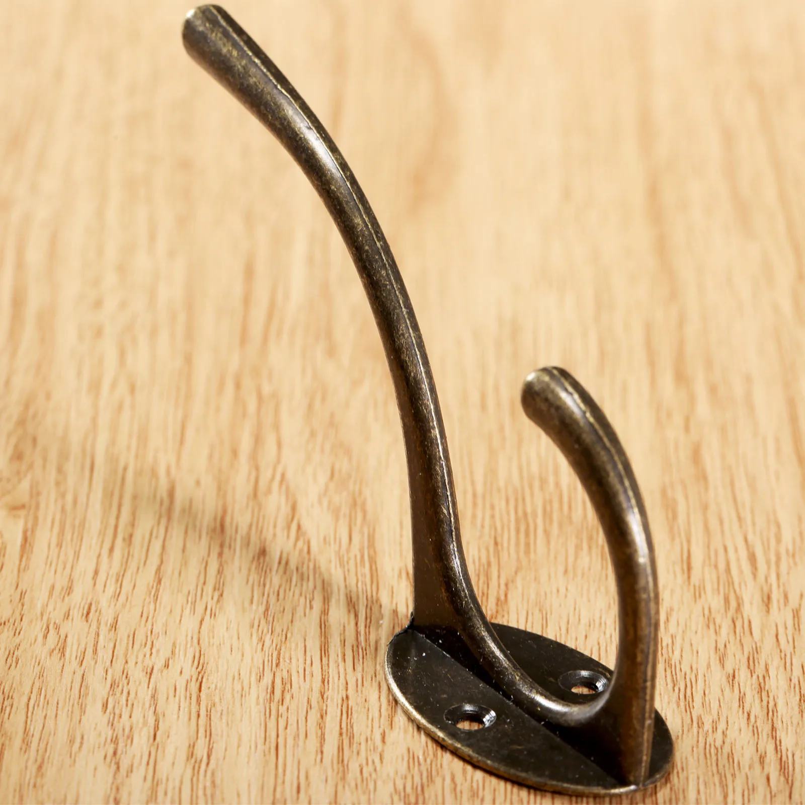 

Wall Hook Retro double hooks Mount Hanger Bathroom Bedroom Closet Door Coat Hat Robe Holder Antique Brass Metal 1x