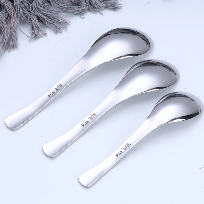 Прочные ложки для супа из нержавеющей стали со слегка изогнутой ручкой 304 ложка