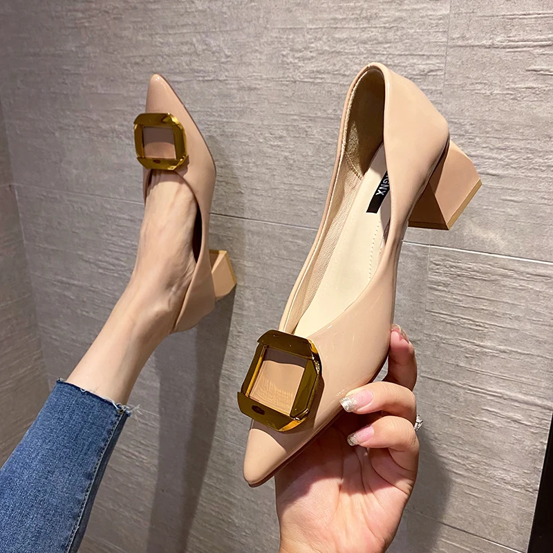 Женские туфли-лодочки на среднем каблуке 5 см с острым носком | Обувь