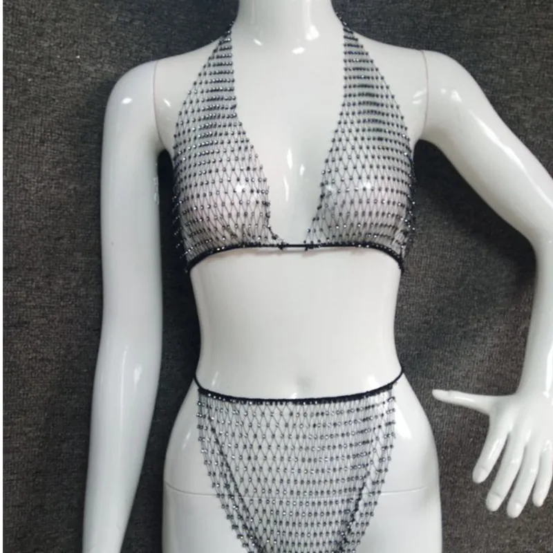 Комплект женский трикотажный из топа и штанов с V-образным вырезом сеткой |