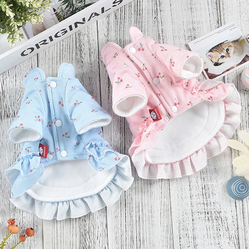 Милая Одежда для кошек пальто собак платье куртка зимний костюм с теплой юбкой