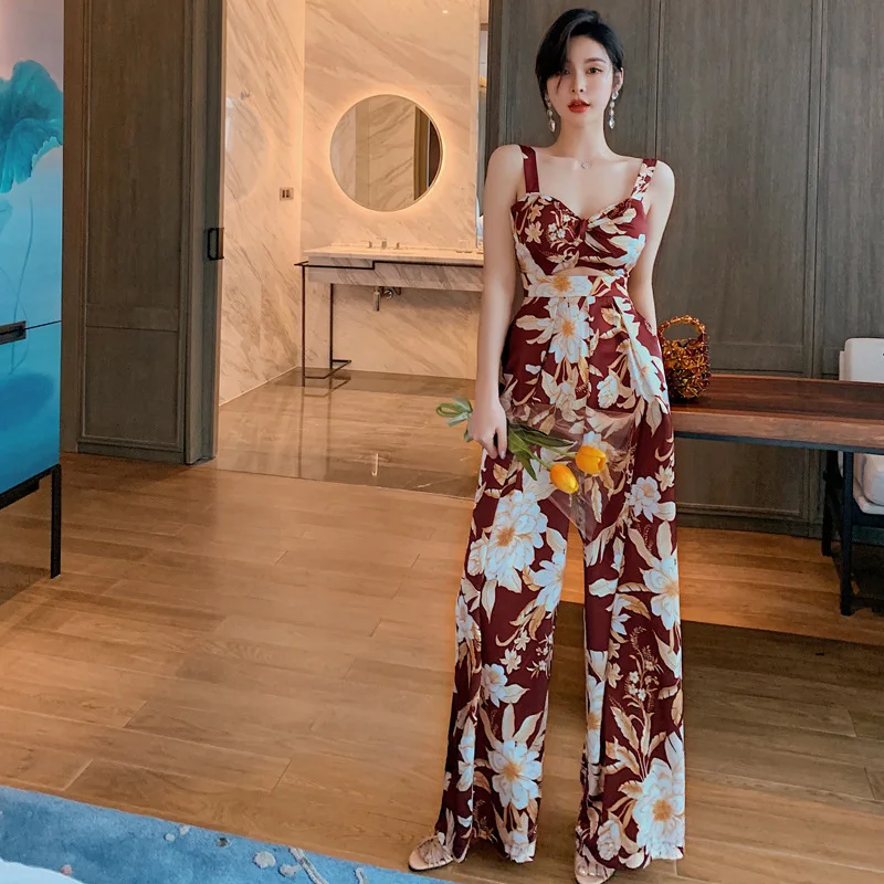 

2020 Europe and the United States summer new women's retro printed strap jumpsuit wide leg