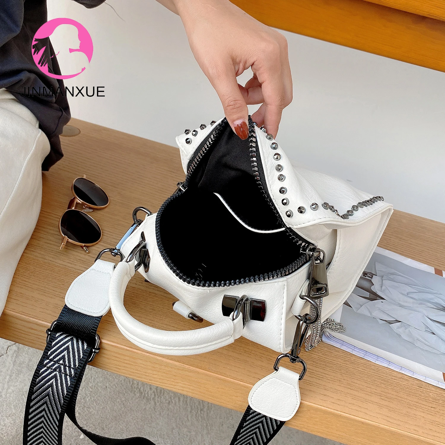 

Rivet Women Purses and Handbags Tote Fashion Luxury Designer Backpack Crossbody Double Shoulder Wide Strap Boston Frills Bolsas