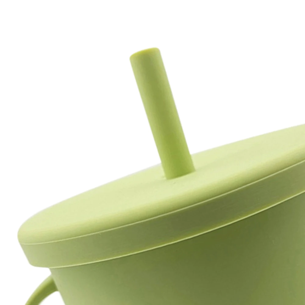 

Baby Silicone Water Cup Feeding Cup Baby Drinking Straw Cup BPA Free Silicone Cup Two Handle Grasp 8 Color Tableware Accessories