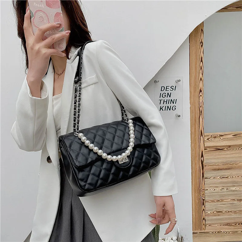 

2021net Red New Trendy Fashion Ladies Pearl Chain Messenger Bag Western Style Rhombic Embroidered Thread Shoulder Bag Female