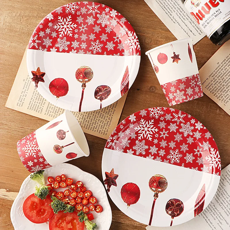 

75pcs Christmas Party Disposable Tableware Set Red Snowflak Paper Plate Tableware Set 2022 New Year Dinner Party Decoration Prop