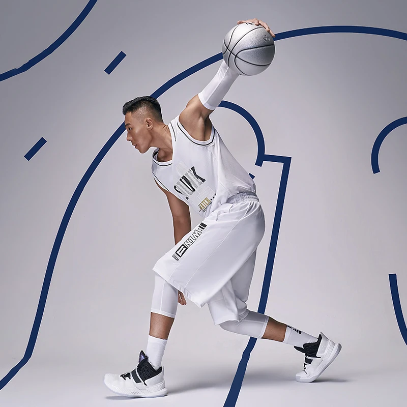 QIAODAN Men Sneakers TITAN Series Athletic Sports Shoes Carbon Plate Anti-slip Cushioning High-top Basketball Shoes XM35200150