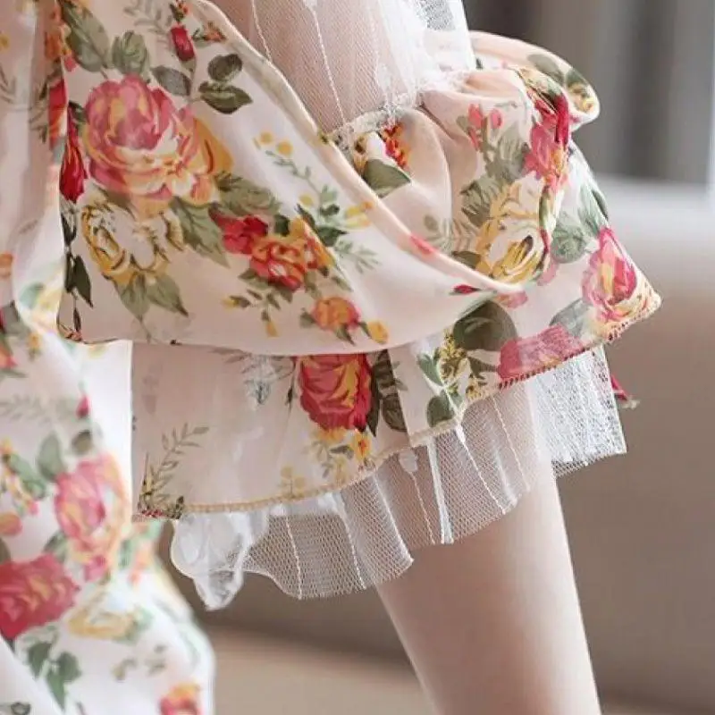 

Chiffon Blouse Women Elegant Casual Lace Floral Shirts Blusas Mesh Fashion Loose Ladies Tops Roupas Femininas Streetwear Q3516