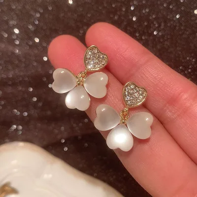 

Temperament Petal Earrings For Women S925 Silver Earrings Exquisite Sweet And Small Accessories 2021 Fashion Birthday Gift