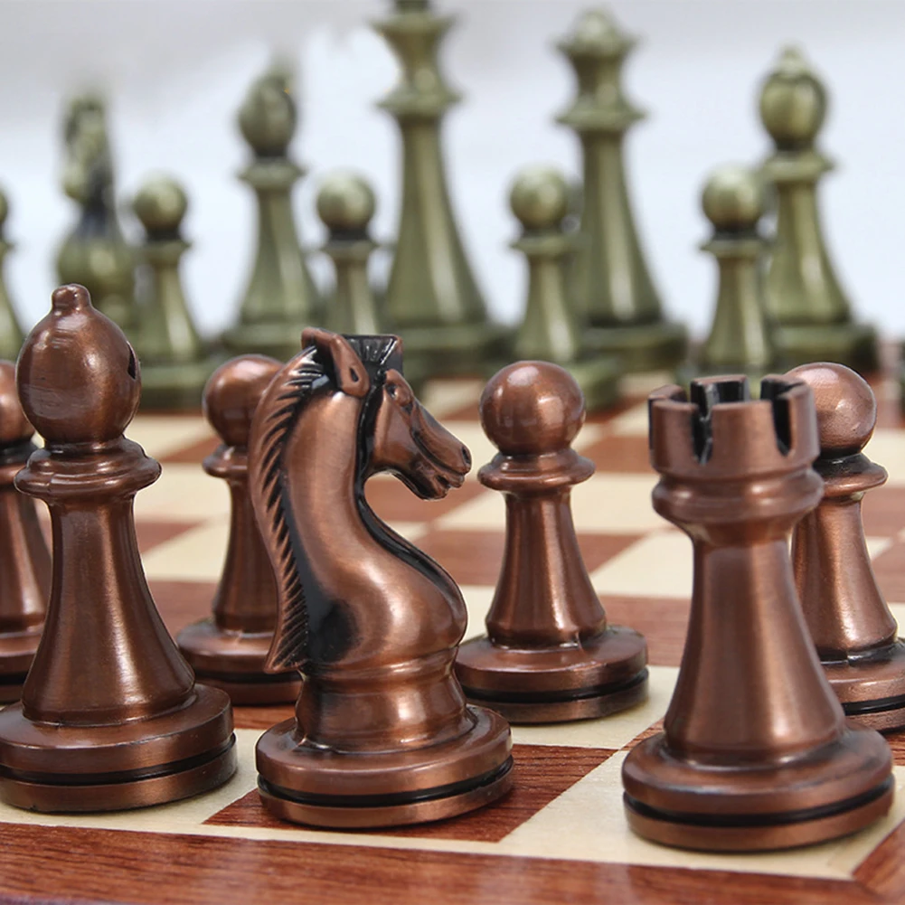 

Folding Chess Set Kids Funny Family Chessboard Leisure Portable Children Game Dustproof Portable Carrying Decor